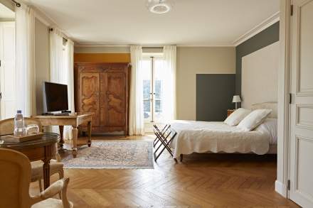 <span><span><span>Vue intérieur-3-Chambre-La-Combe-Château-Saint-Aubin-Prosper-Maufoux</span></span></span>