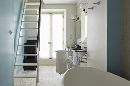 <span><span><span>Vue intérieur-8-Chambre-La-Pièce-sous-le-Bois-Château-Saint-Aubin-Prosper-Maufoux</span></span></span>